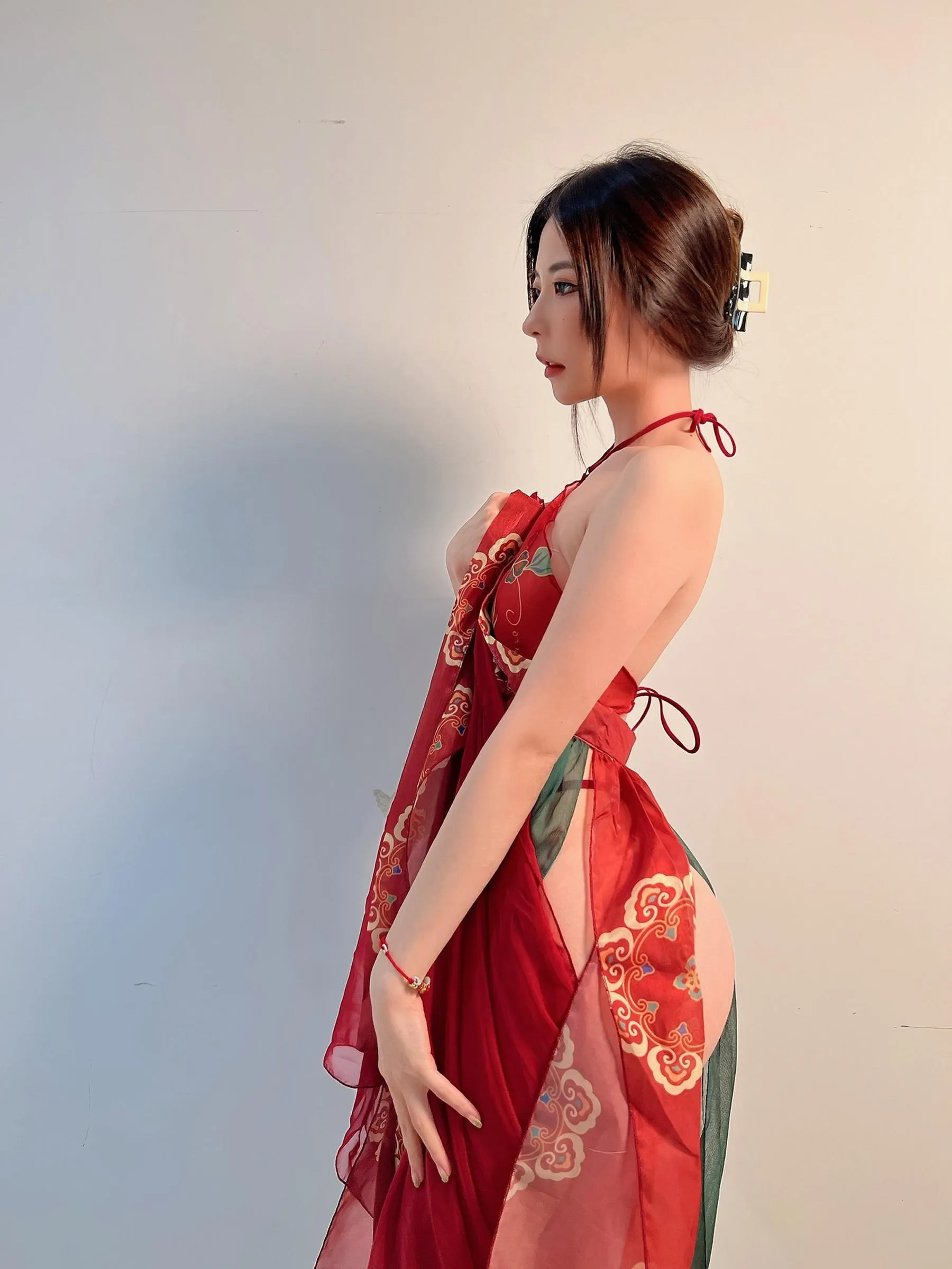 陈妮妮UNI – NO.03 微密圈 福兔迎春 [19P]插图6